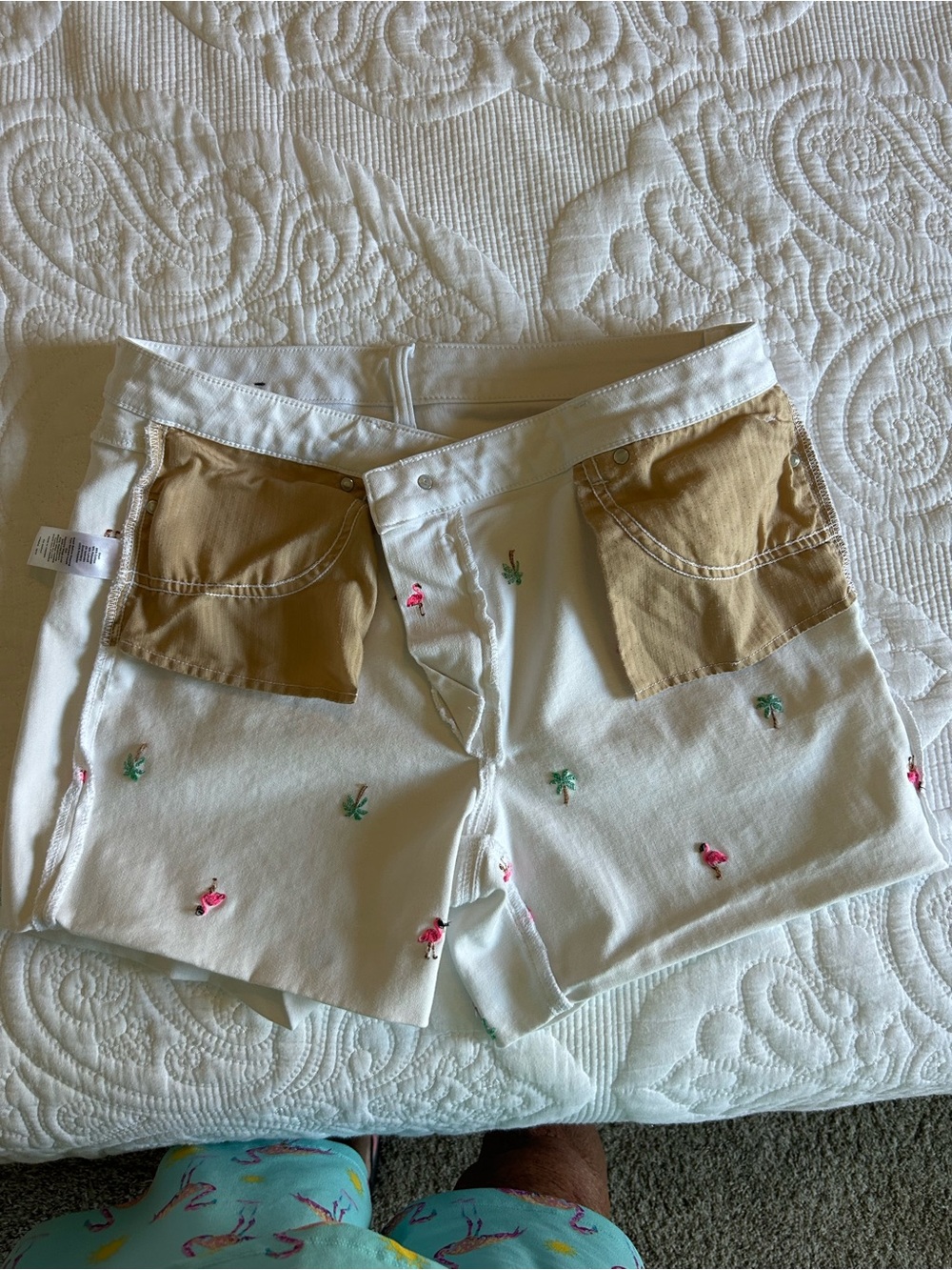 🌴🦩Talbots White Denim 7” Mid-rise Shorts Pink Flamingo & Green Palm Embroidery - Picture 11 of 11